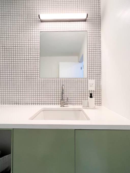 New Cozy Modern Minimalist Stay In Brooklyn At Rem-Casa New York Exterior photo